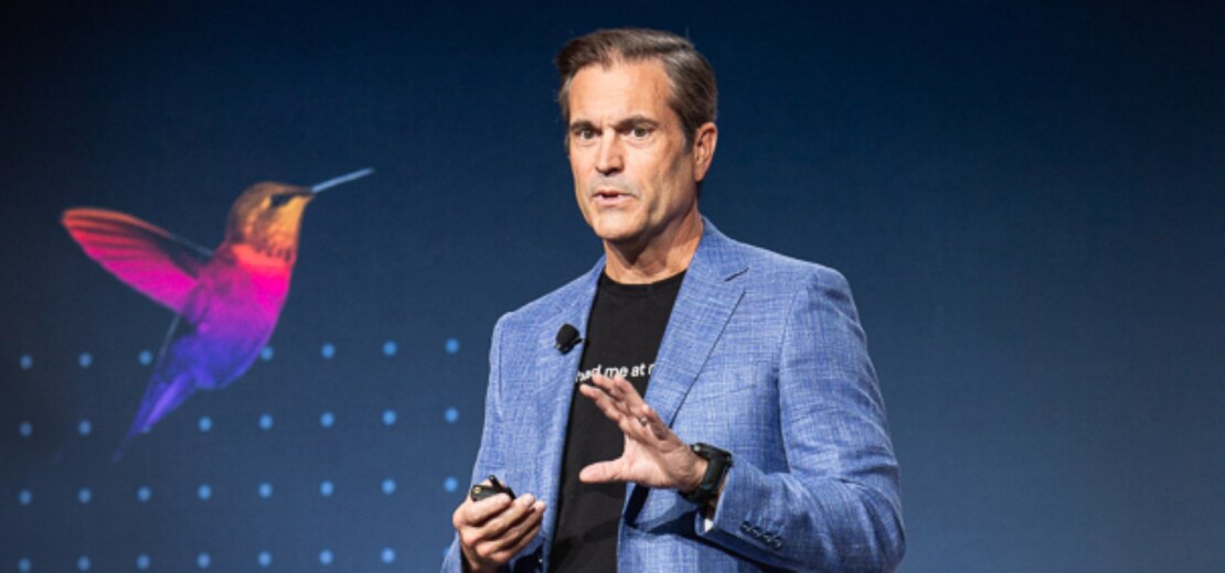 Christian Smith, Splunk’s SVP and Chief Revenue Officer, explains to an audience why self-care is essential—and what Splunk is doing to support Splunkers’ wellbeing.